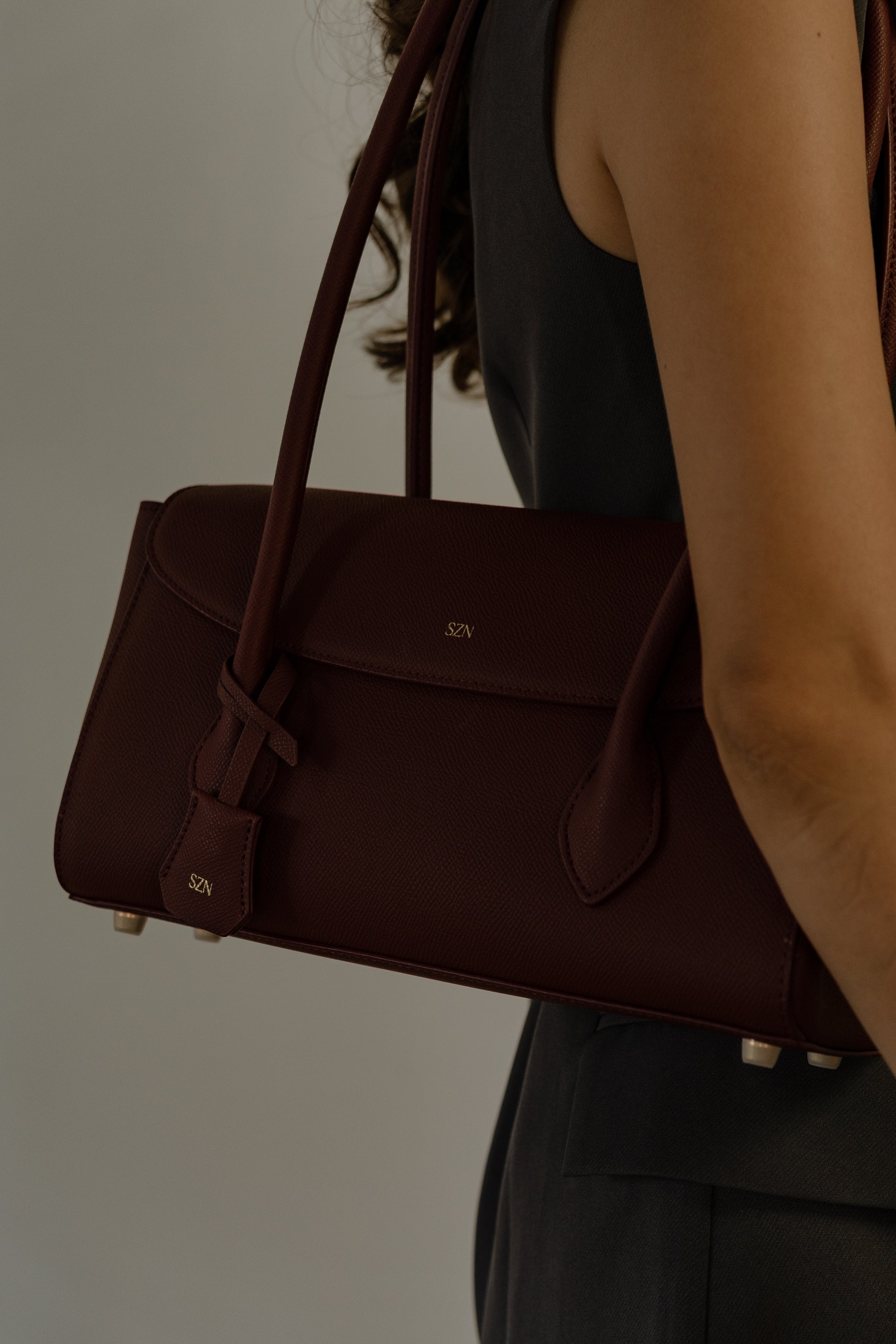 L'édition Baguette in Oxblood