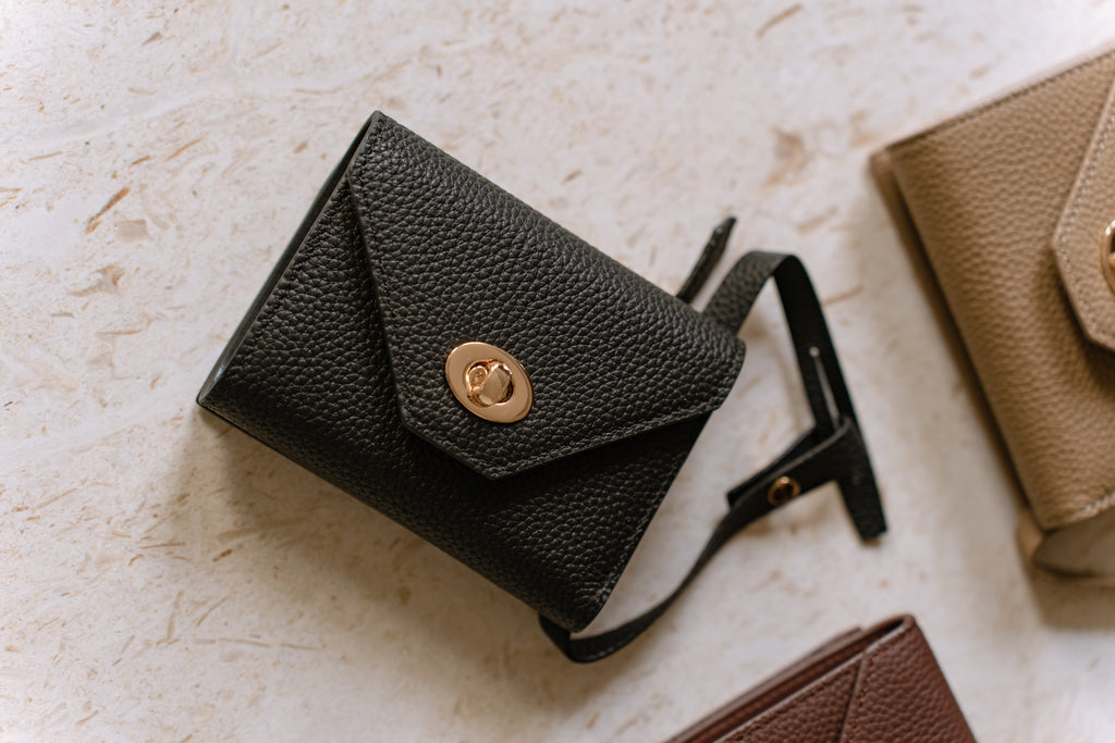 Noir Mini Envelope
