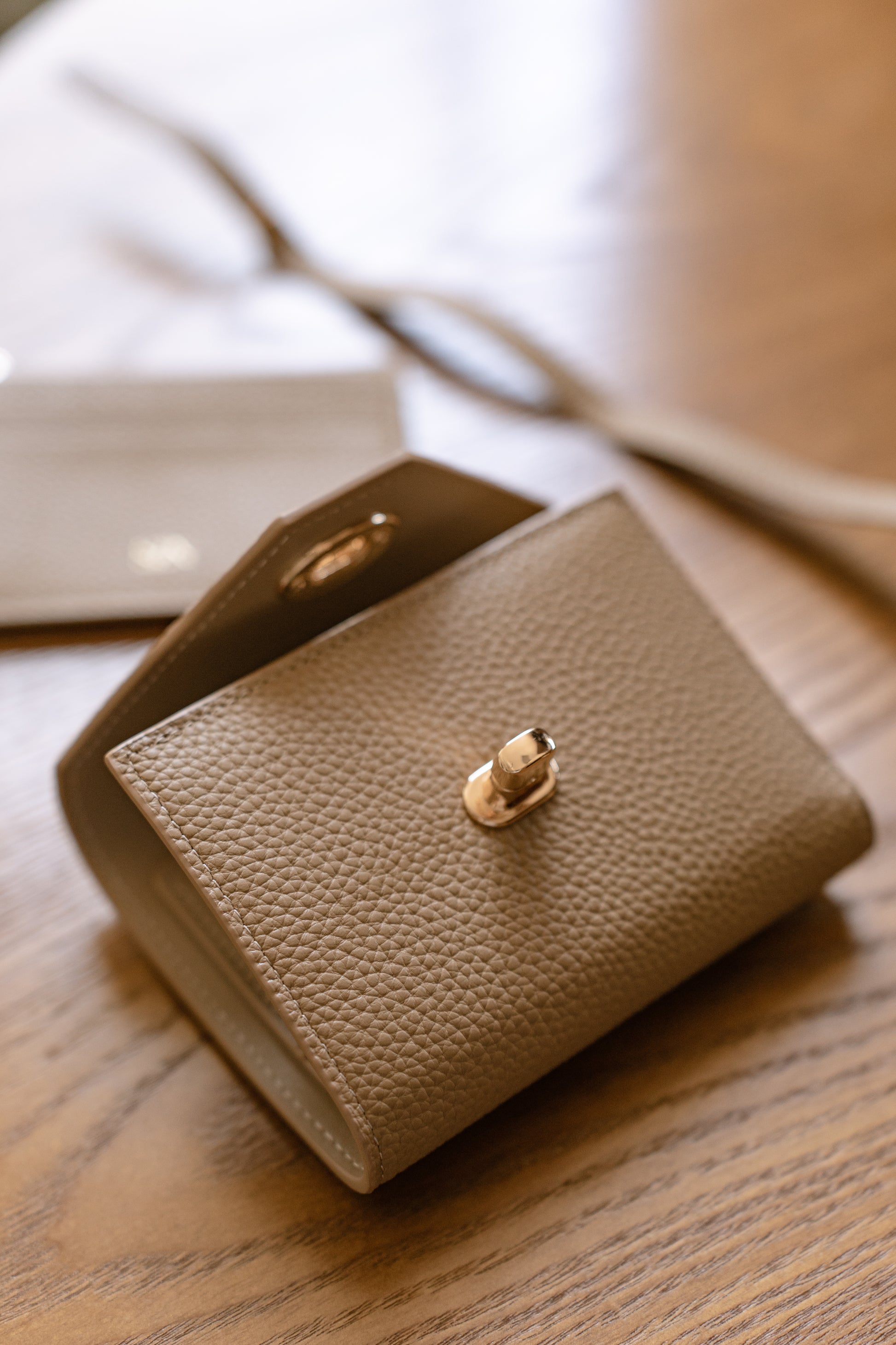 Noir Mini Envelope