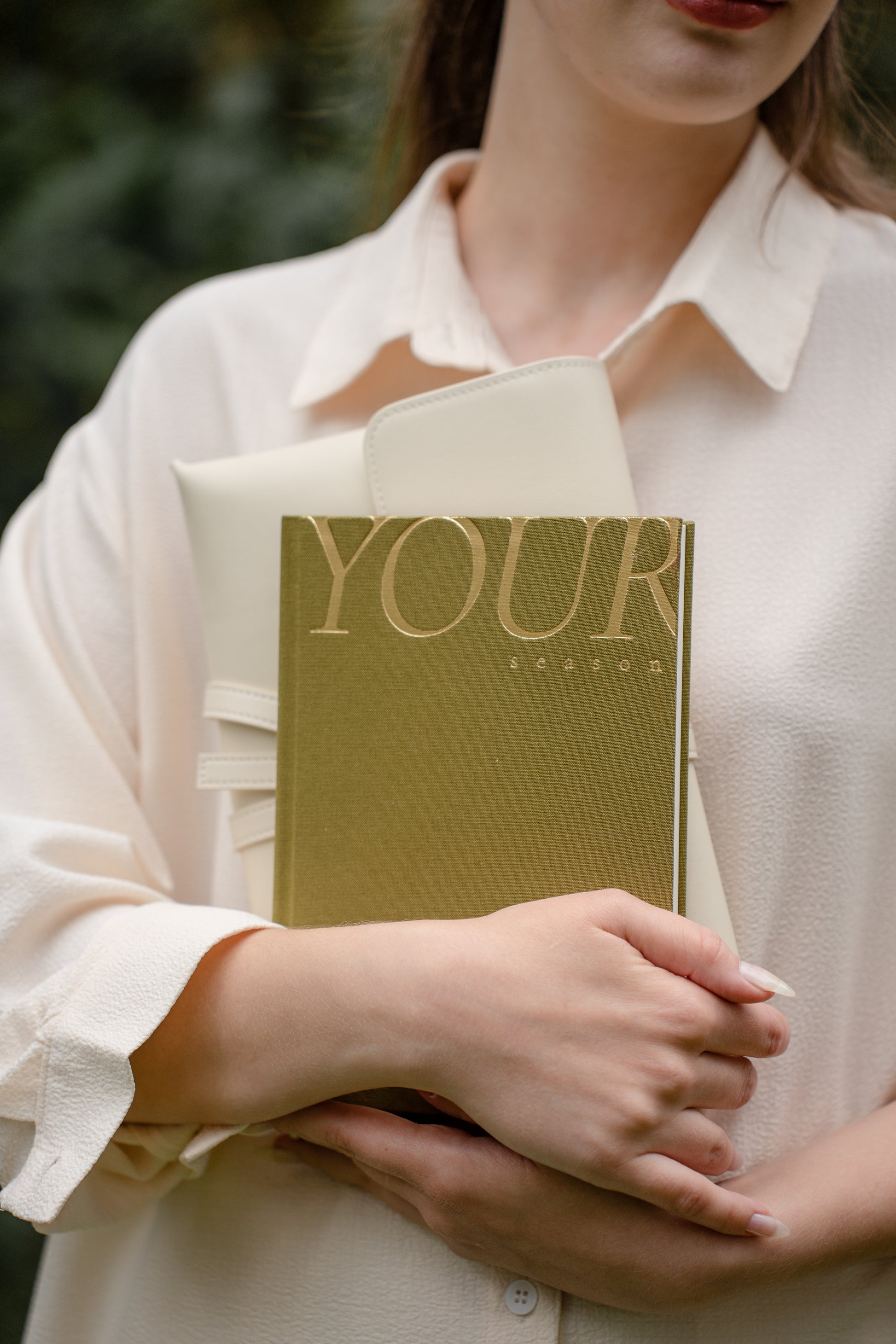The Cloud Clutch in Ivory